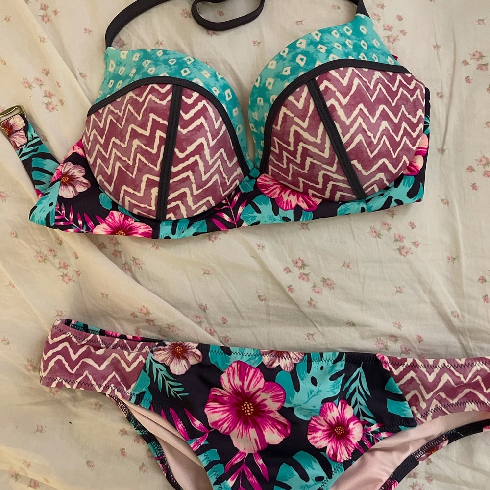Bathing suit